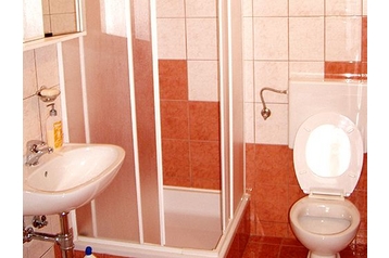 Chorvatsko Privát Okrug Donji, Exteriér